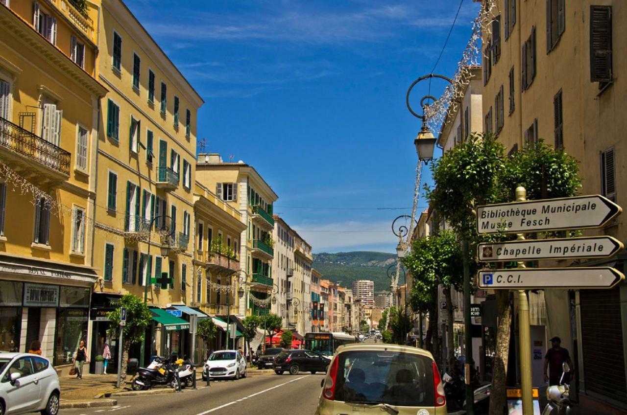 F3 - Standing Centre Ville Calme Et Climatise Ajaccio (Corsica) Exterior foto